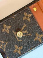 Brown iPhone case 2002 | Accordion card holder (subject to the video)